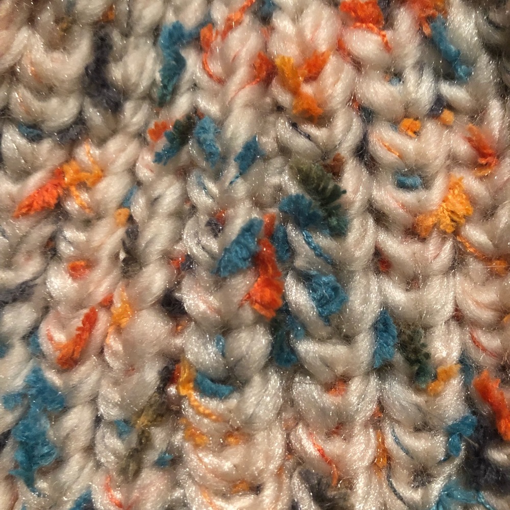 šKnitted Hatš - Picture 2 of 2
